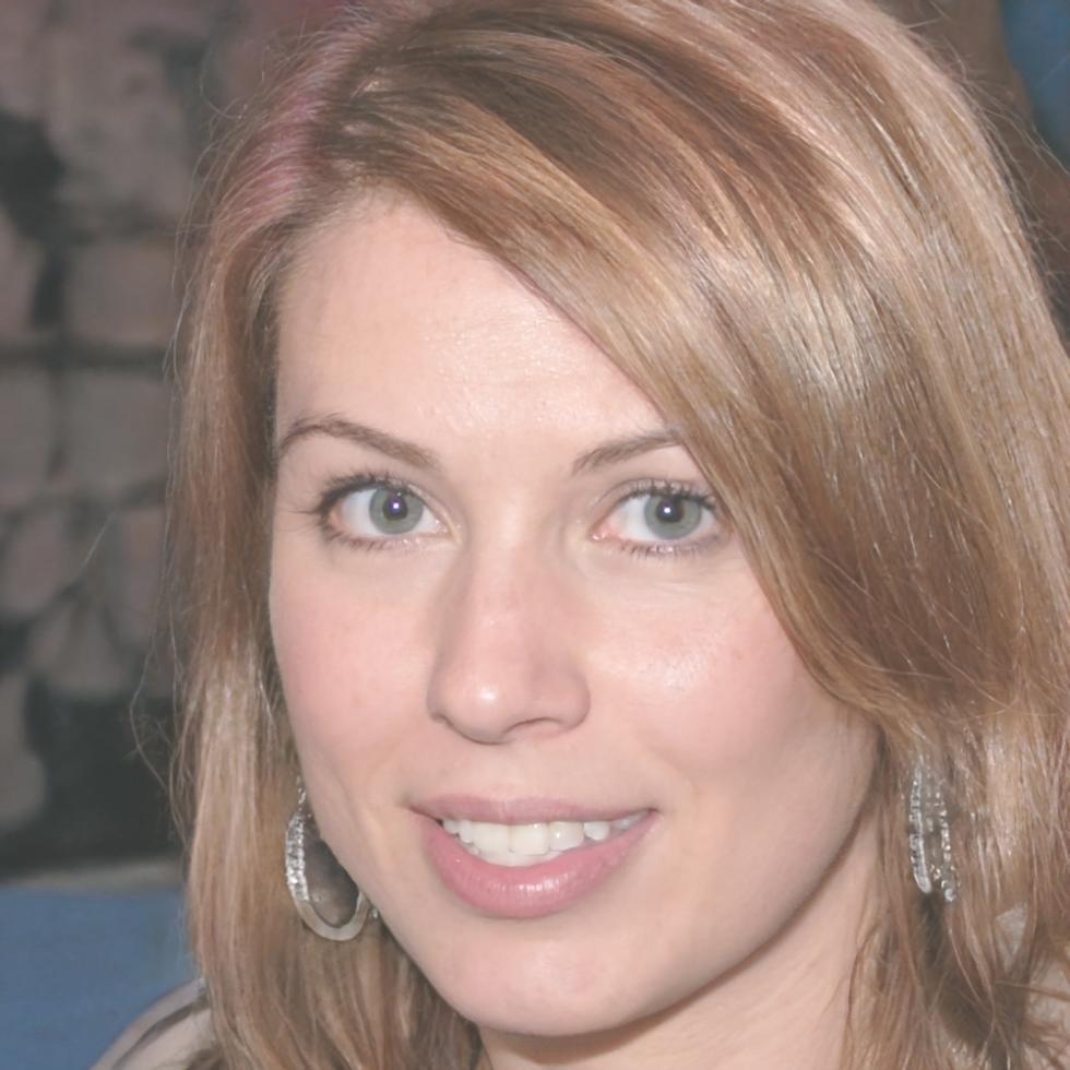 Carmen Ruiz, analista financiera senior