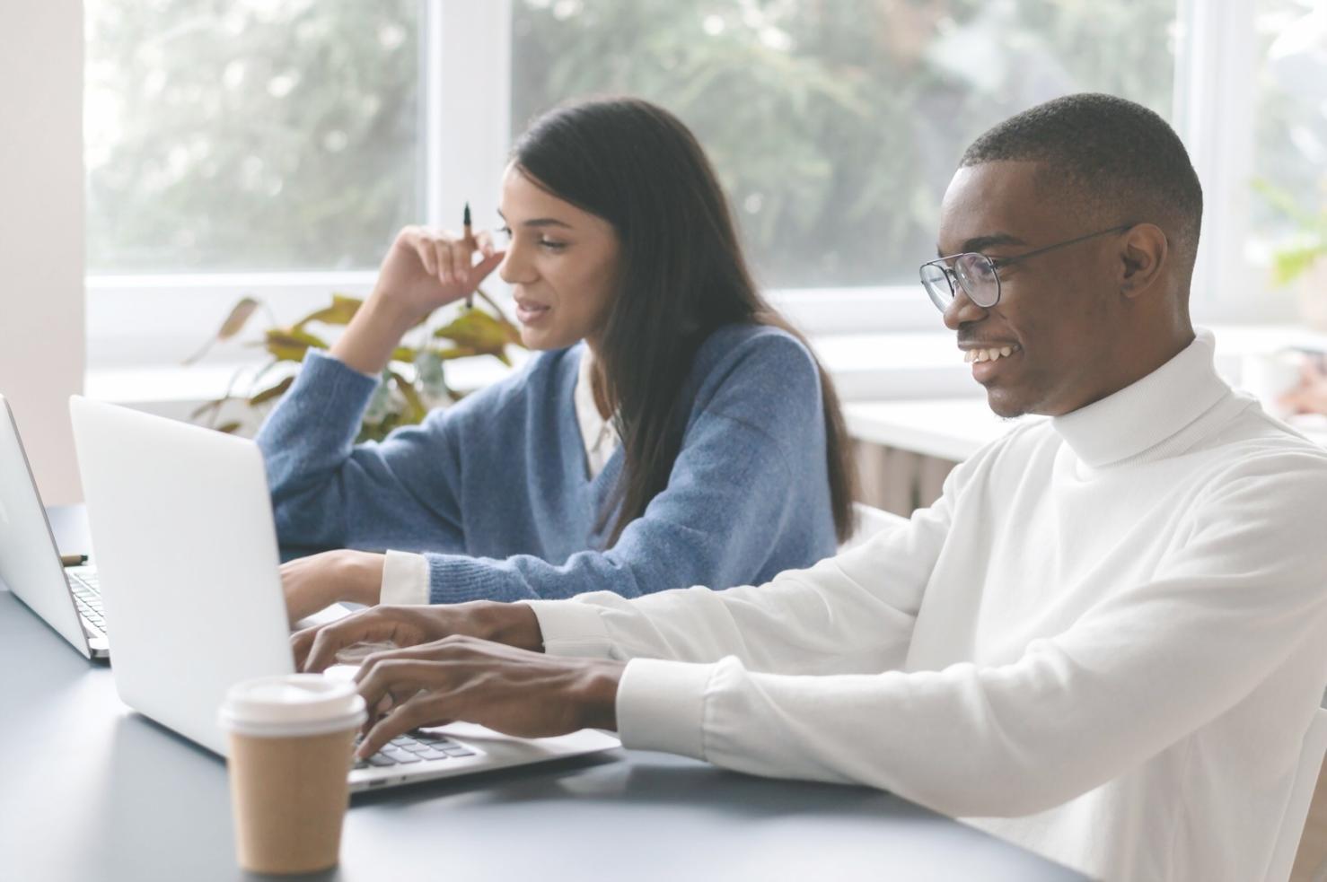 Herramientas profesionales de análisis financiero y investigación de mercados